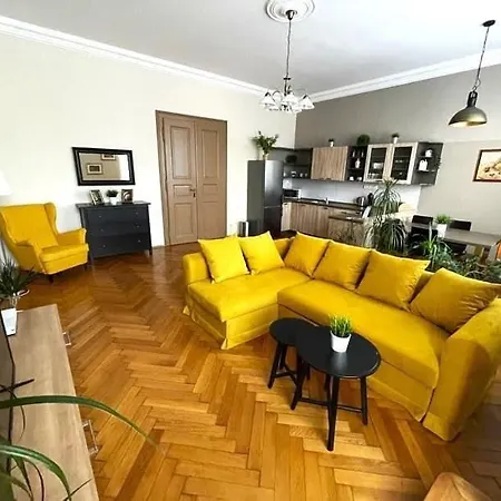 Golden Key Apartment
