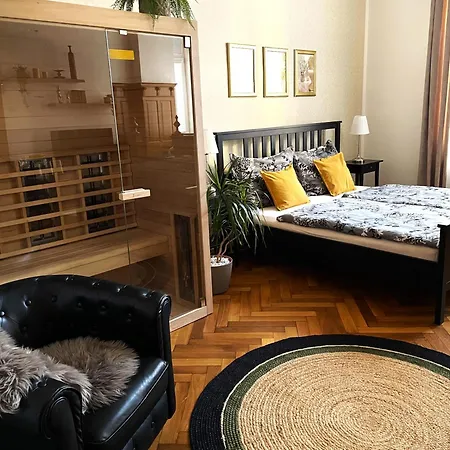 Golden Key Apartment