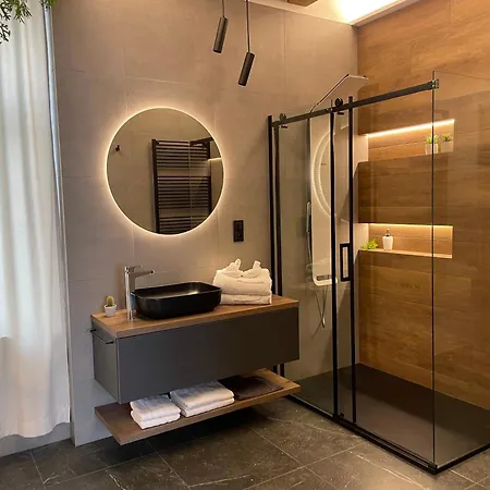 Golden Key Apartment *